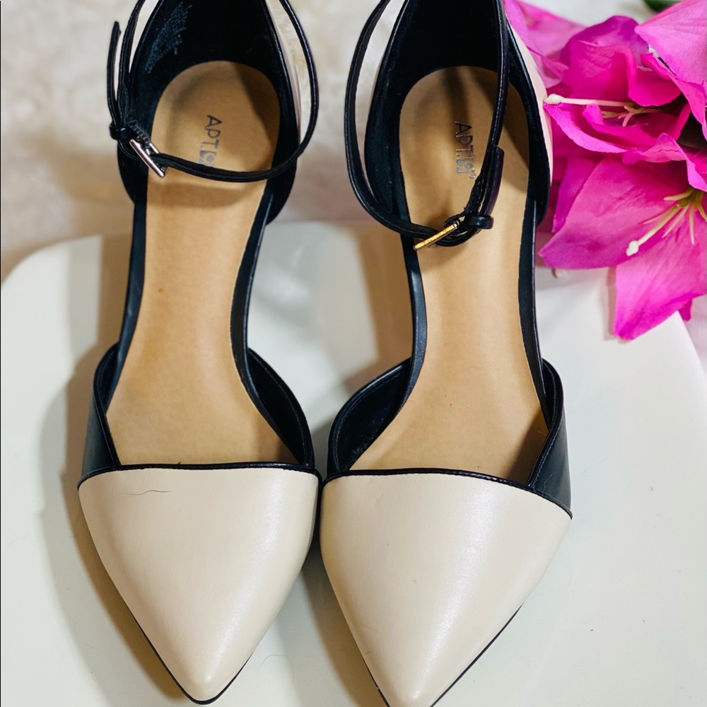 Apt 9 pumps, size 7 M, cream/black color